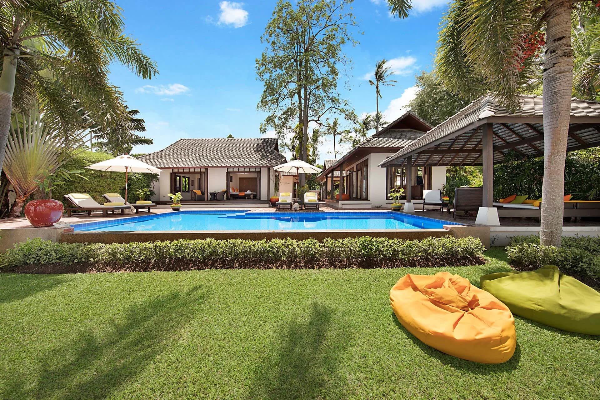 beachfront villa with 4 bedrooms and amazing view of the sea in Laem Sor-VIL0112