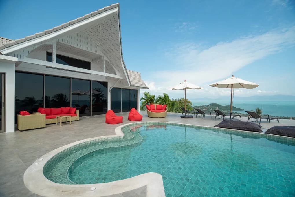 Wonderful sea view resort with 2 pools for sale in Bophut-VIL0155 — vue 1
