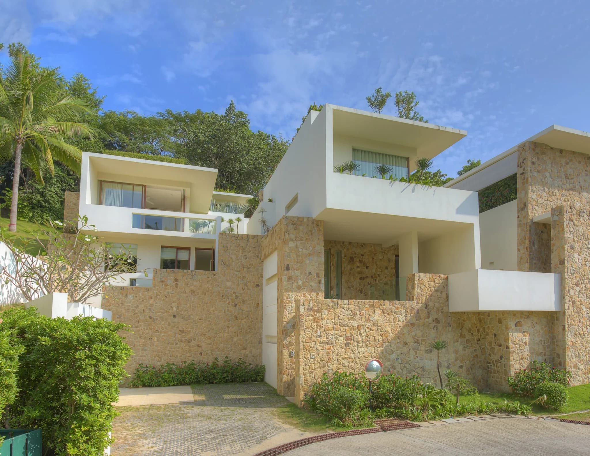3 bedroom villa with an infinity pool and sea views in Choeng Mon – VIL0337 — vue 1