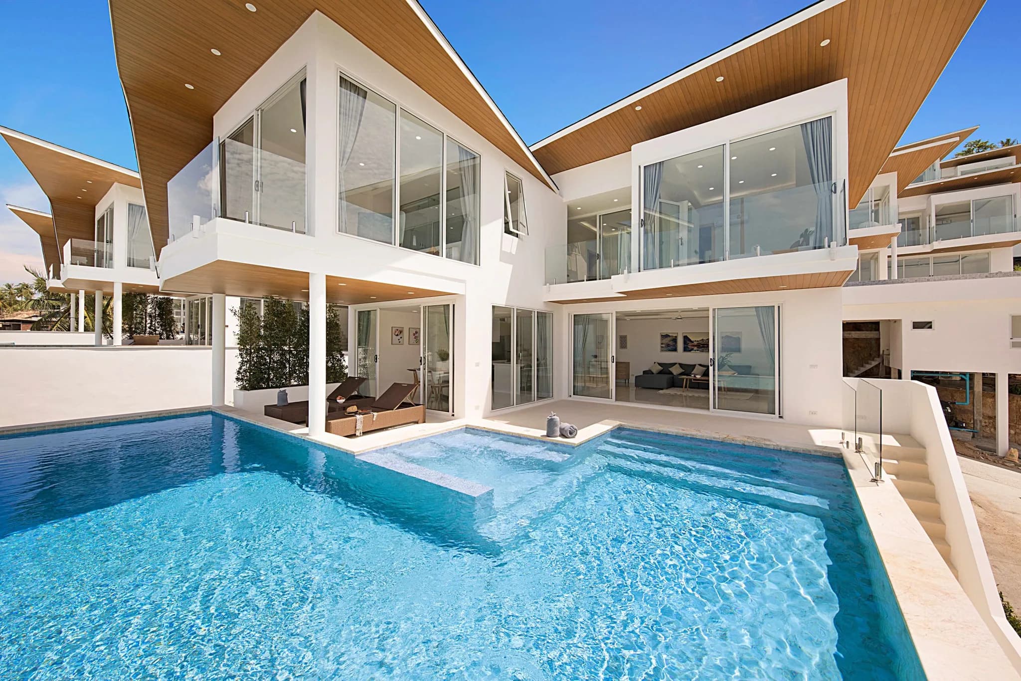 4 bedroom sea view villa in a secured residence in Chaweng Noi – VIL0353 — vue 1