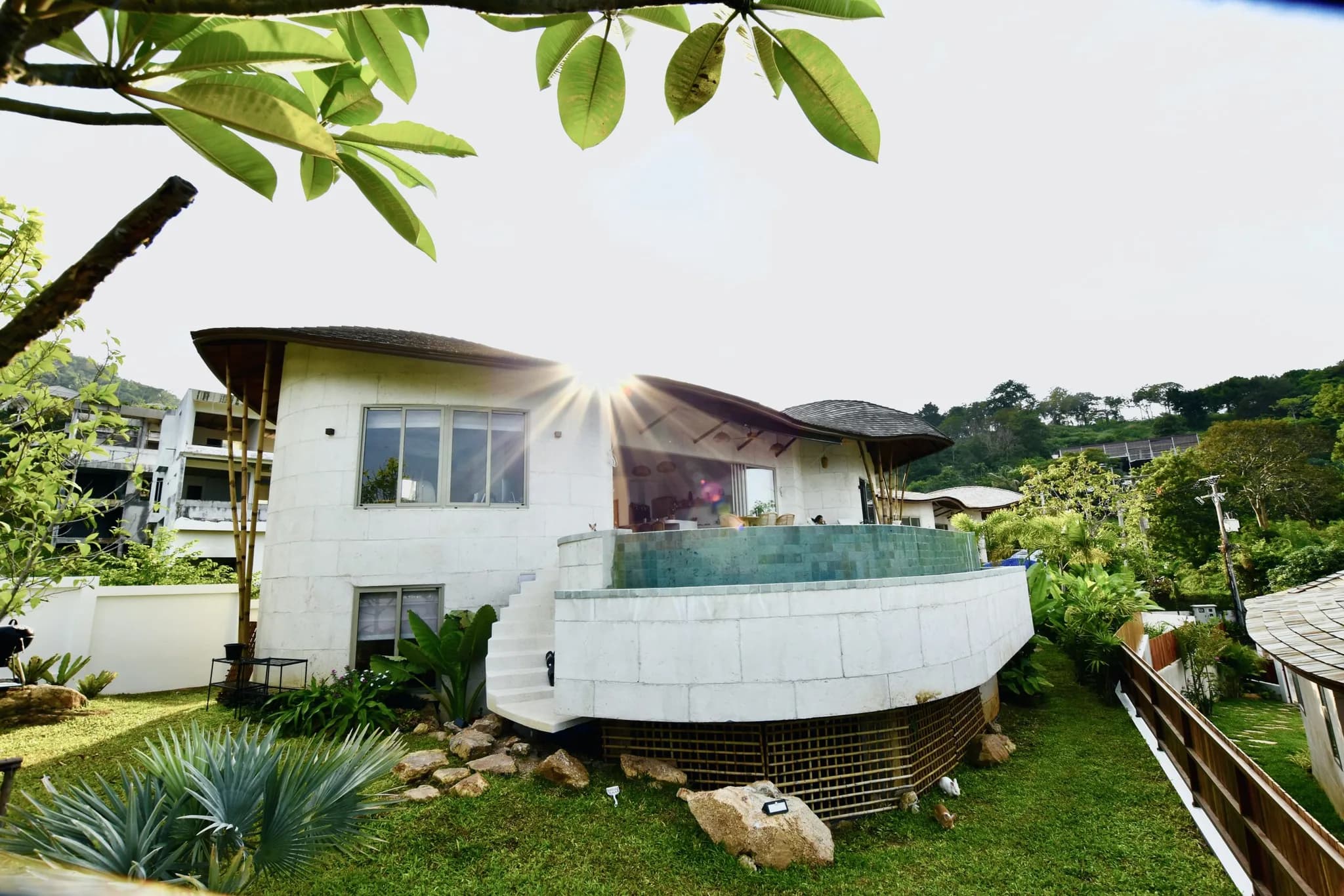 Unique Bali style 4 bedroom sea view villa with an easy access in Bophut – VIL0423 — vue 1