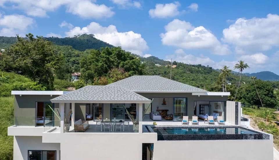 Newly built modern 4 bedroom villa with a partial sea view a short walk from Chaweng Noi beach – VIL0474 — vue 1