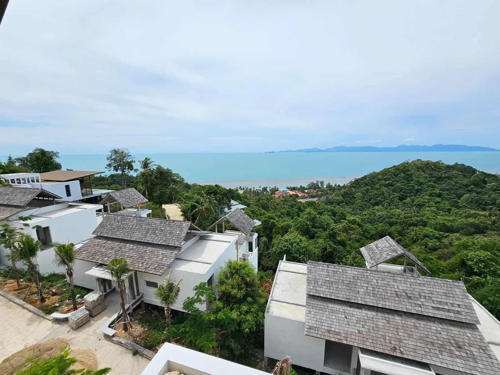 Magnificent 3 bedroom stunning sea view villas in a modern Thai style in Bang Por – VIL0537 — vue 1