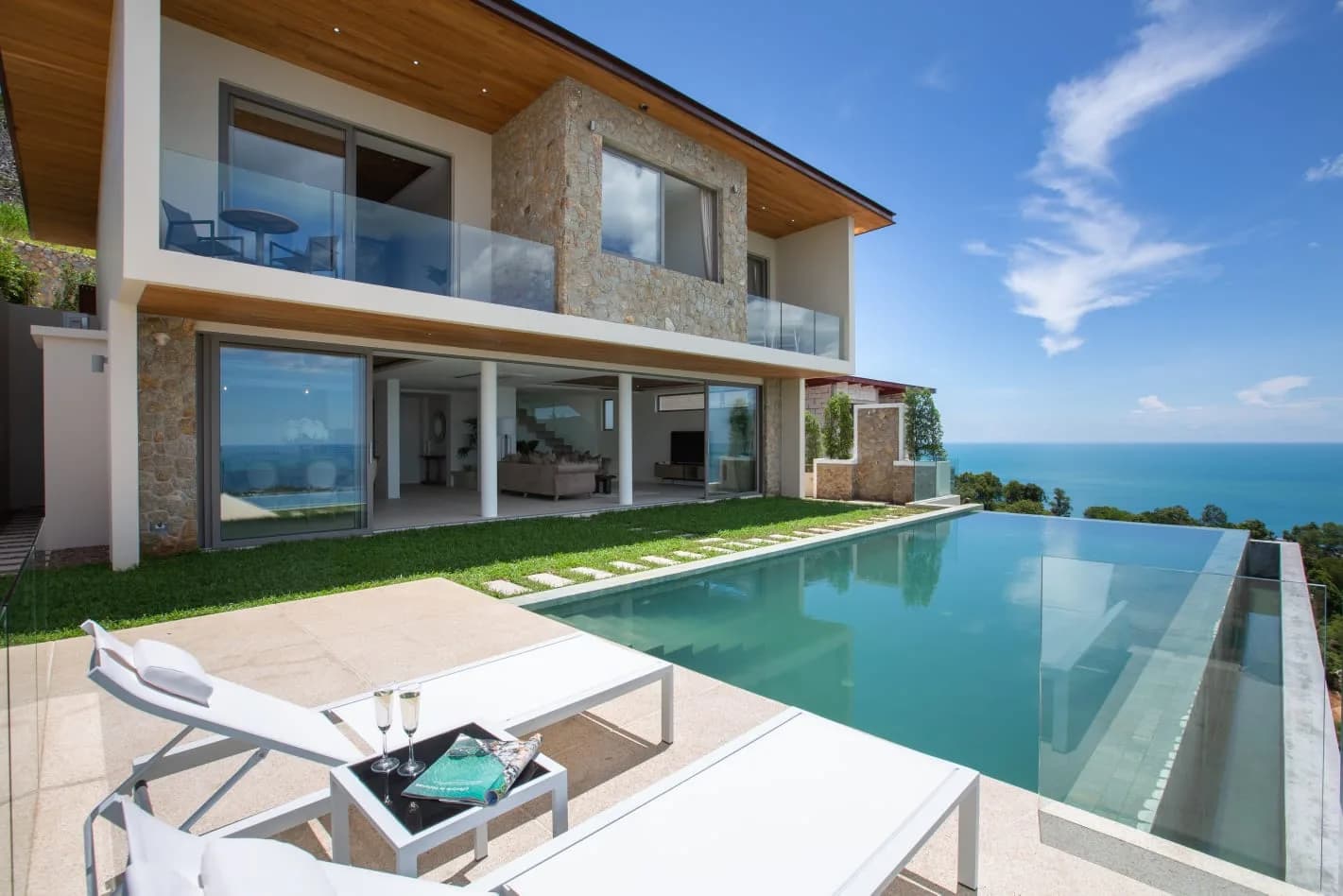 Exclusive 4 bedroom villa with stunning sea views in a luxury development in Choeng Mon – VIL0572 — view 1