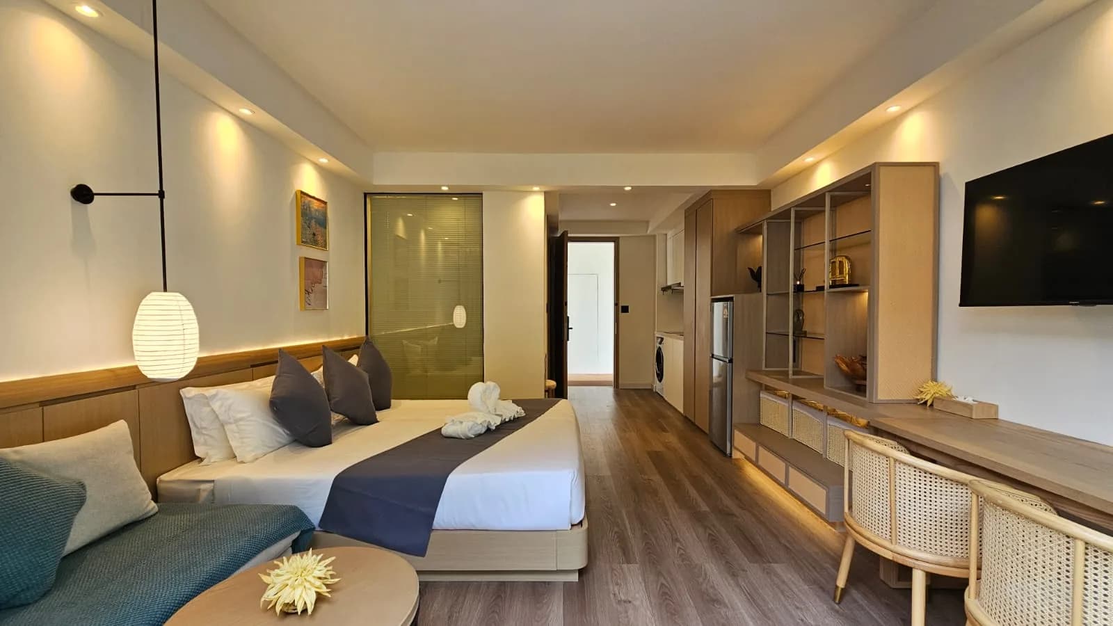 One and two bedroom apartments in a beachfront condominium in Bangrak – VIL0646 — thumbnail 4