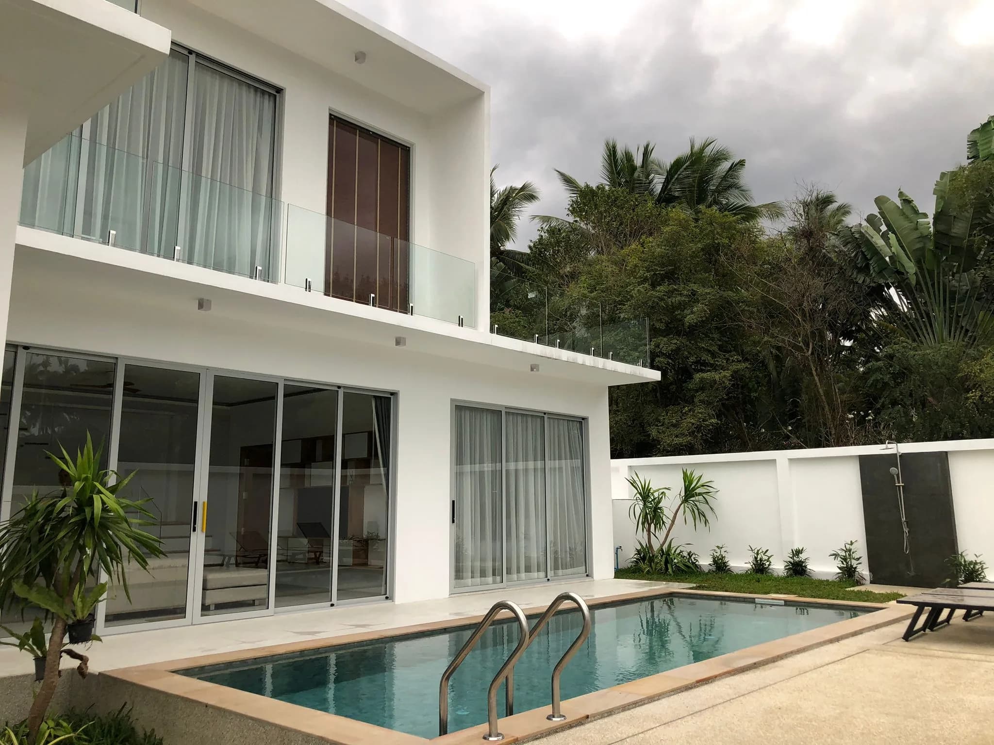 New off plan tropical style 3 bedroom priavte pool villas a short walk from the beach-VIL0039 — vue 1