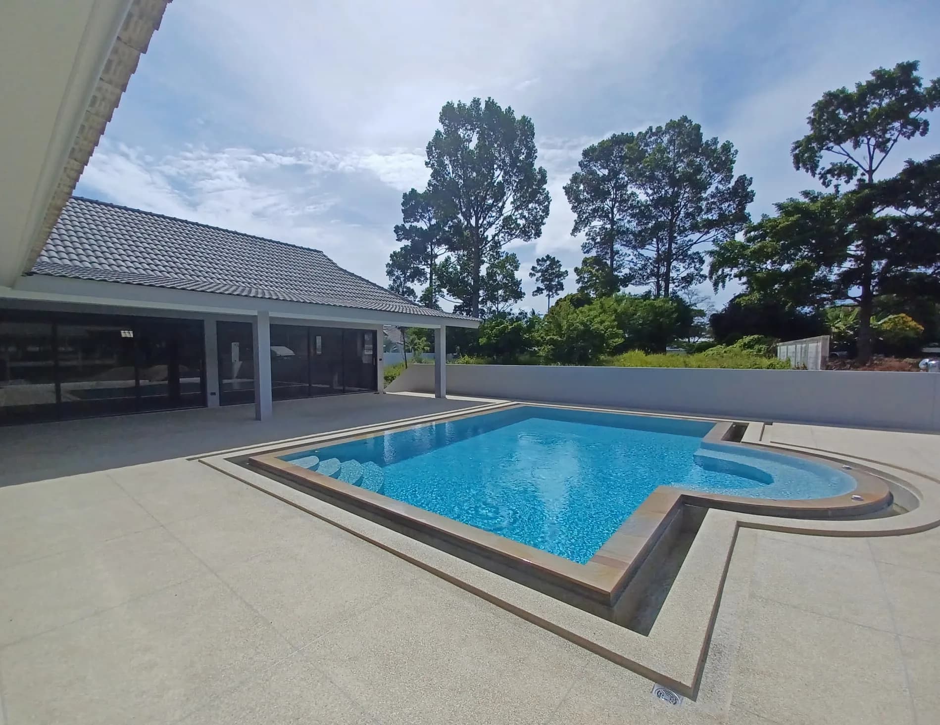 Modern 3 bedroom villa in a convenient location of Bophut-VIL0074 — vue 1
