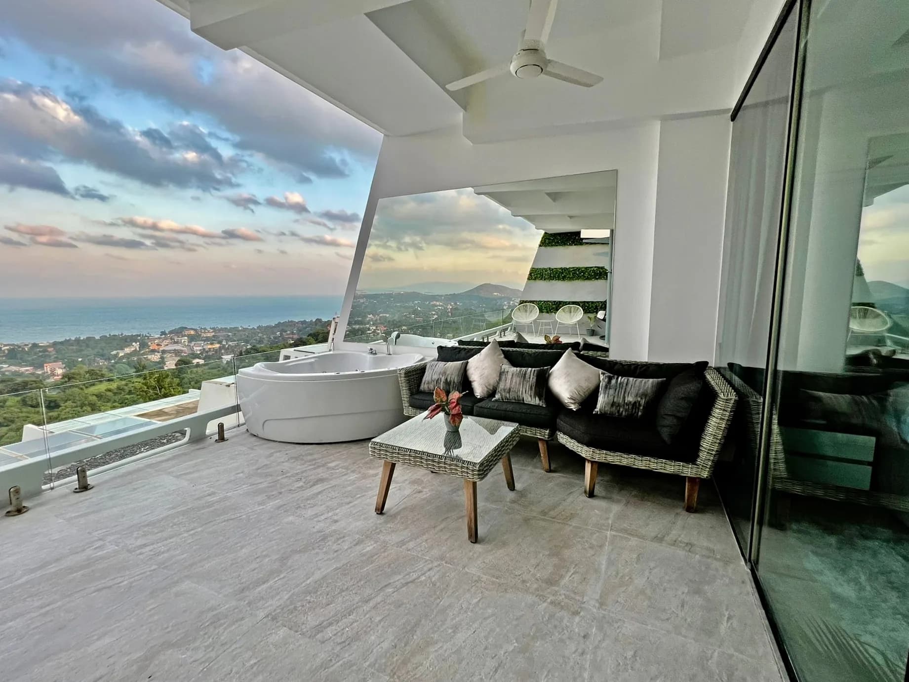 2 bedroom sea view private pool villa with a rooftop – great rental investment-VIL0085 — vue 1
