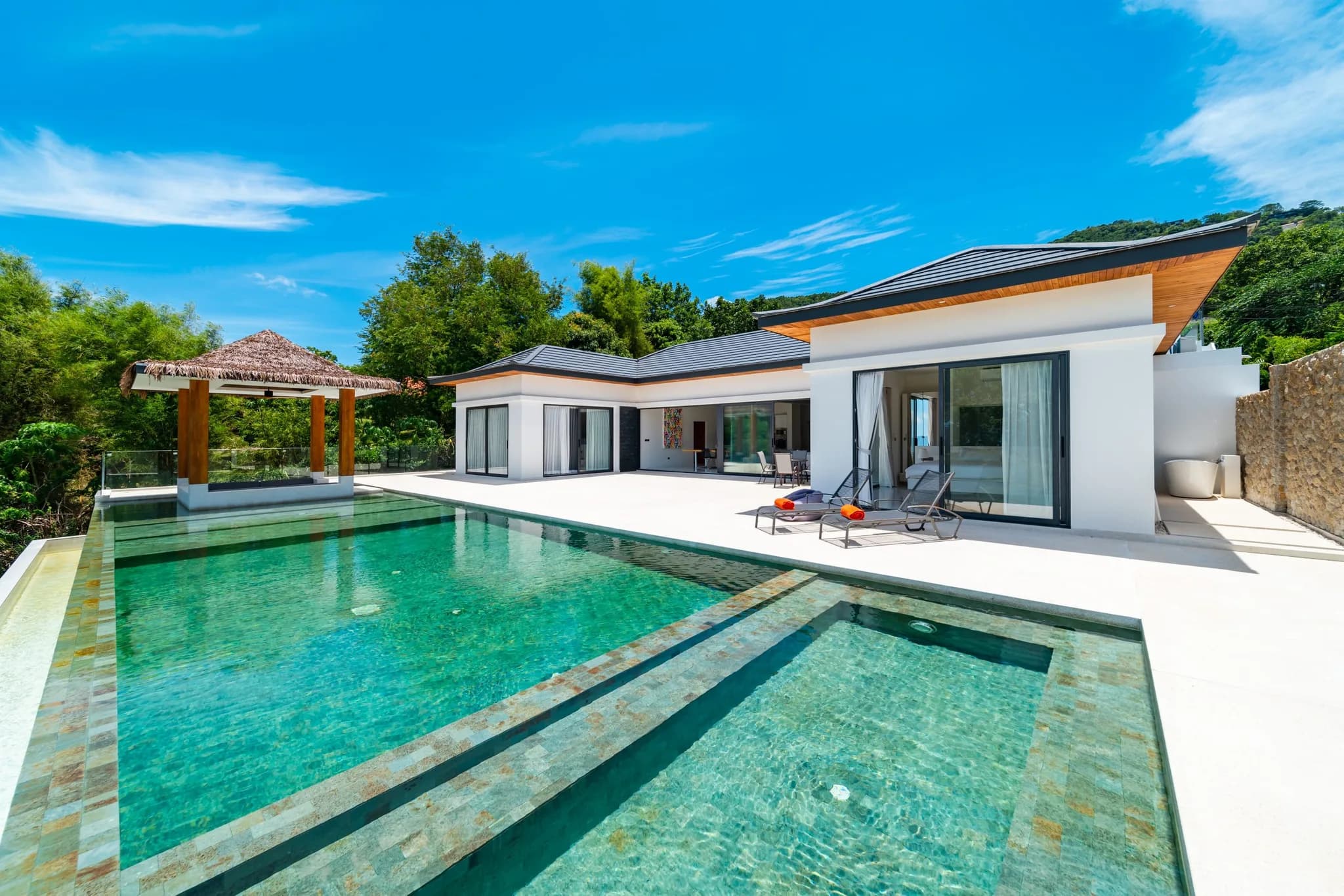 Luxury 4 bedroom villa in Balinese style with breathtaking sunrise and sea views in premium location of Bophut-VIL0115 — vue 1