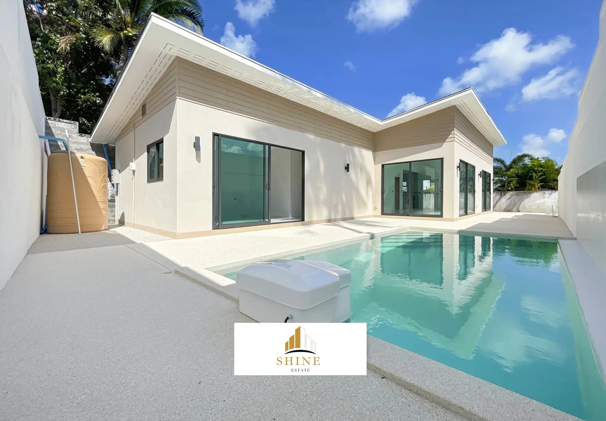 3 bedroom villa with a pool in a coconut grove area of Maenam at a very affordable price-VIL0143 — vue 1