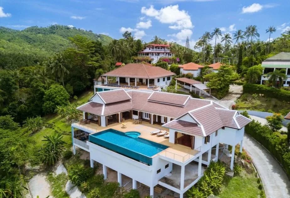 Spacious 4 bedroom villa on a large plot in Taling Ngam – VIL0201 — vue 1