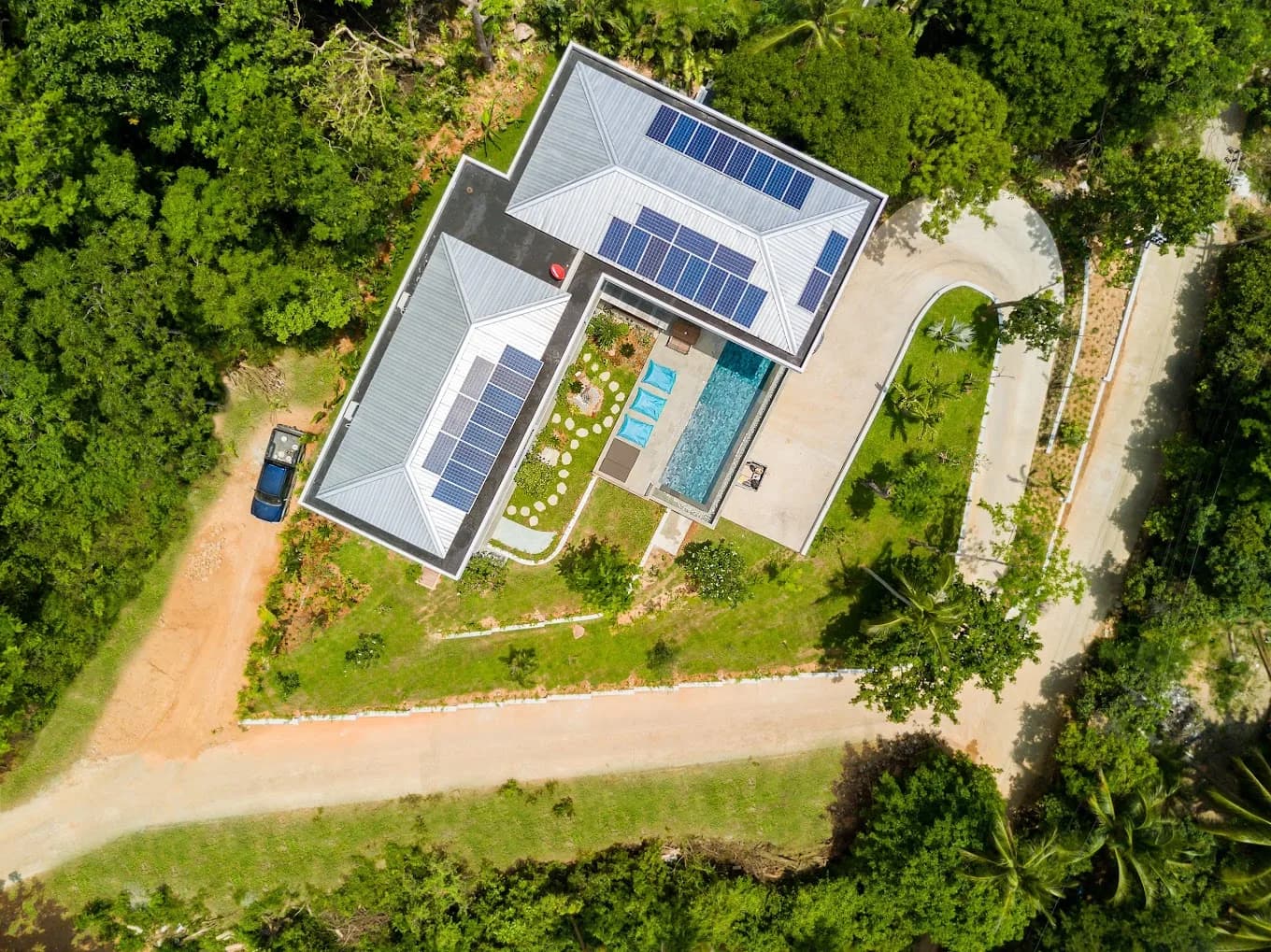 Fantastic 4 bedroom sea view villa on a large plot only 400 meter from Bang Por beach – VIL0256 — vue 1