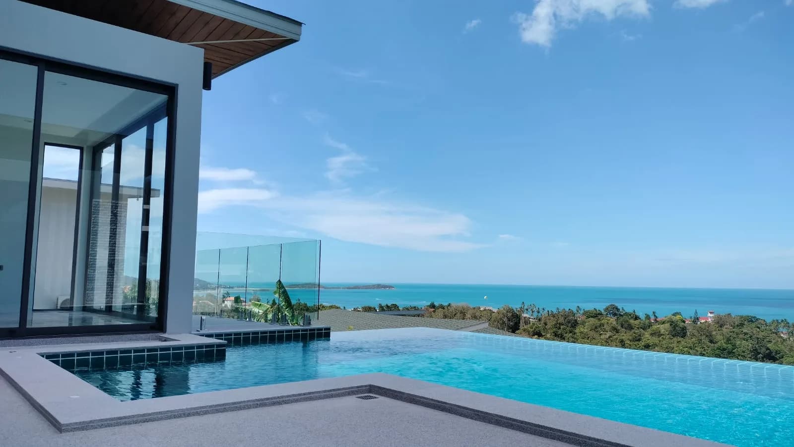 Newly built 4 bedroom villa with a private pool and a sea view in Chaweng Noi – VIL0321 — vue 1