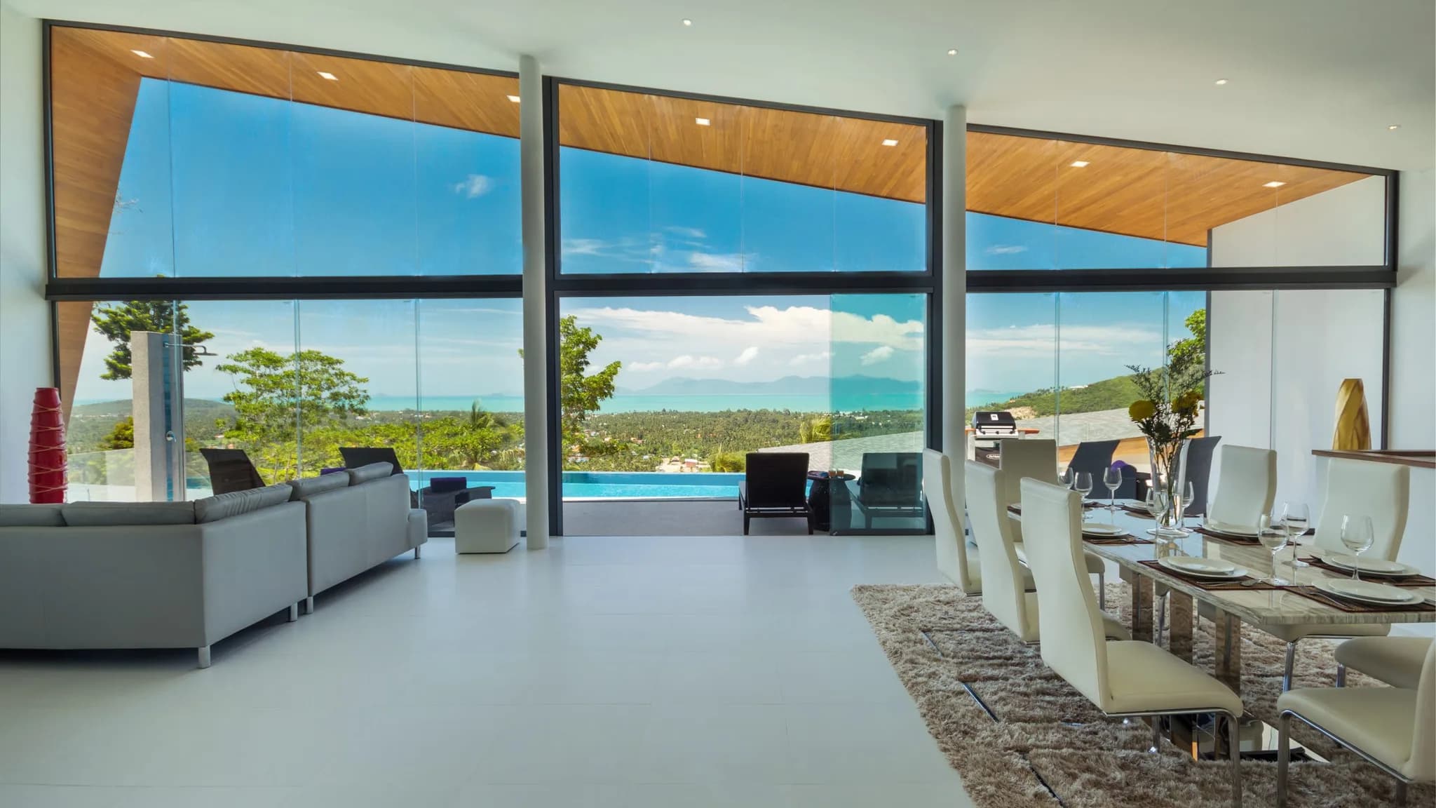 Modern villa with 4 bedrooms and sea view in Maenam – VIL0333 — vue 1