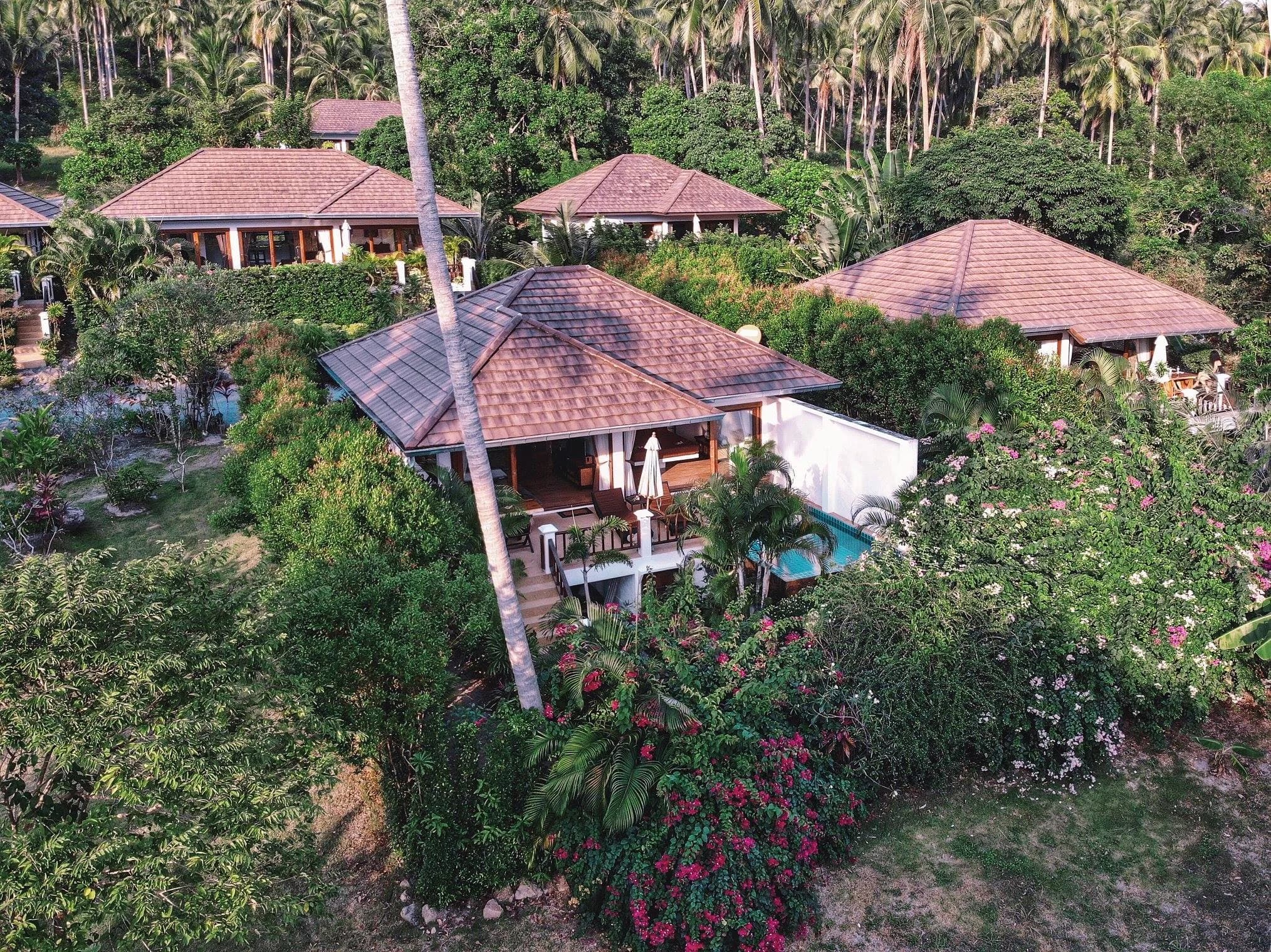 resort of 7 villas with private pool on a huge land plot in a picturesque area of Maenam – VIL0346 — vue 1