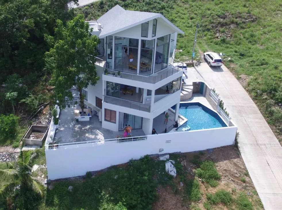 Huge 4 bedroom villa with a sea view and pool + separate entrance 2 bedroom apartment in Plai Laem – VIL0494 — vue 1