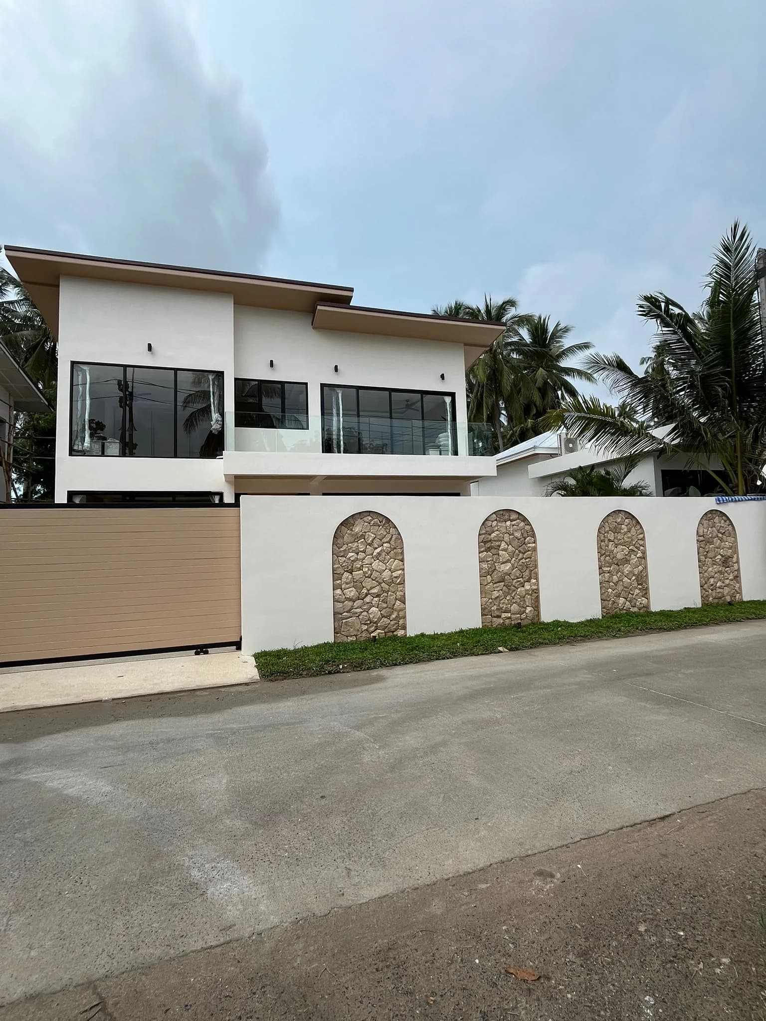 Newly built 3 Bedroom villa with a pool walking distance to Taling Ngam beach – VIL0500 — vue 1