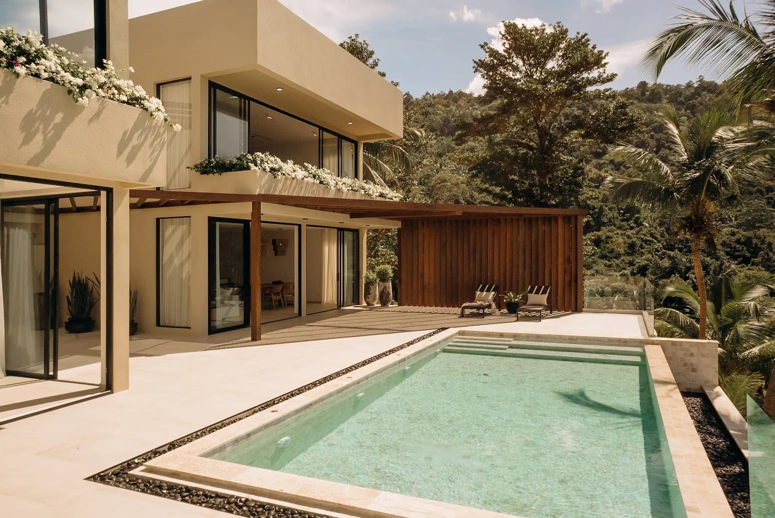 award winning 3 bedroom Bali style villas in Bophut – VIL0633 — vue 1