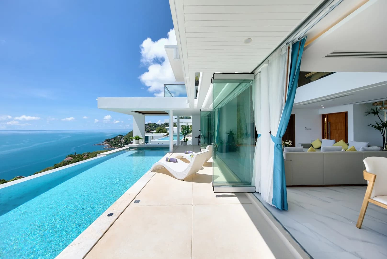 4 bedroom villa with breathtaking sea views only 200 m from the beach in Chaweng Noi-VIL101 — vue 1